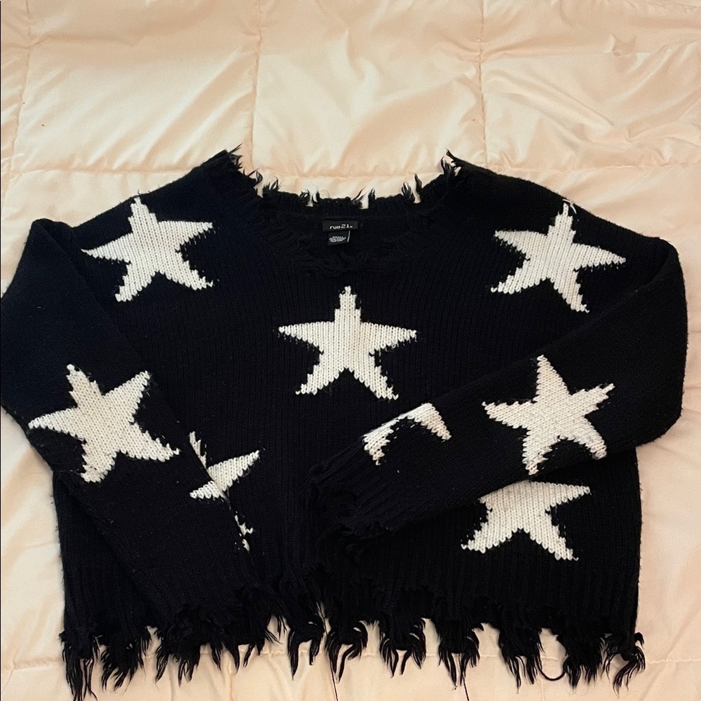 Rue21 Black and White Star Sweater